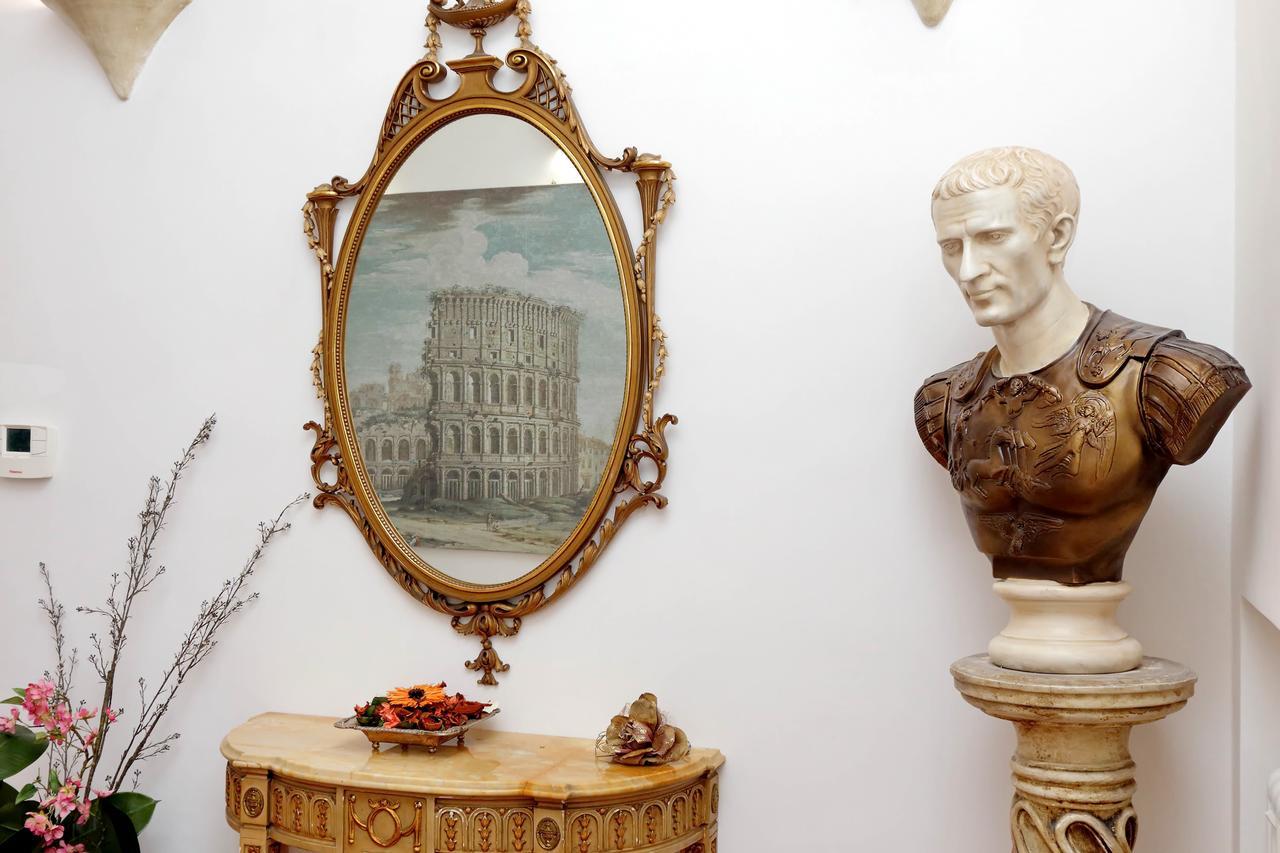 Dolce Casa Colosseo Рим Экстерьер фото